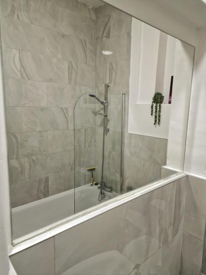 Spacious 4 Bedrooms Apartment For 10 Near Marble Arch London Bagian luar foto